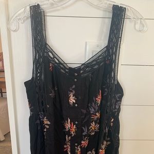 Black tropical print top with lace